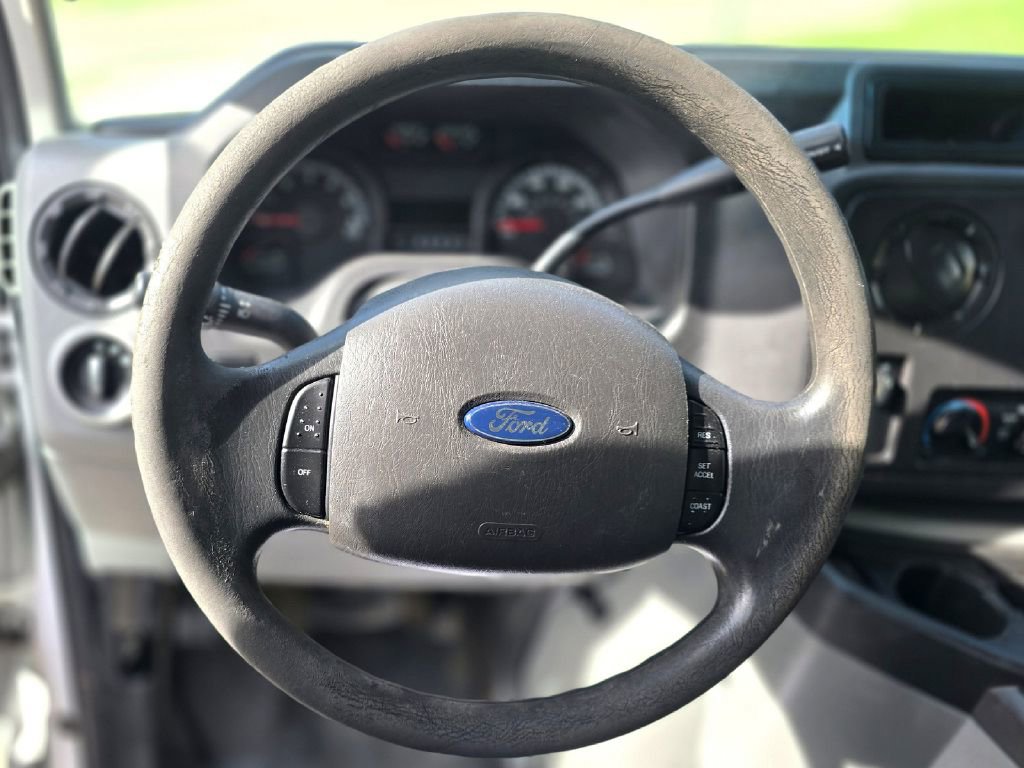 Used 2014 Ford E-250 and Econoline 250 w/ Power Group RWD image 19