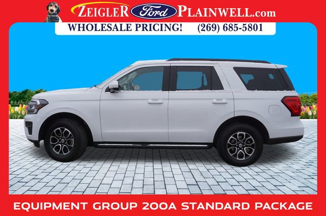 Used 2024 Ford Expedition XLT image 2