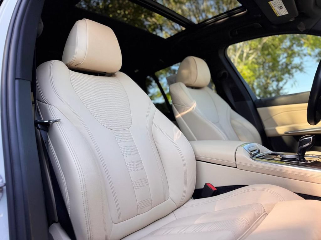 Used 2022 BMW X5 xDrive40i w/ Premium Package AWD/4WD image 30
