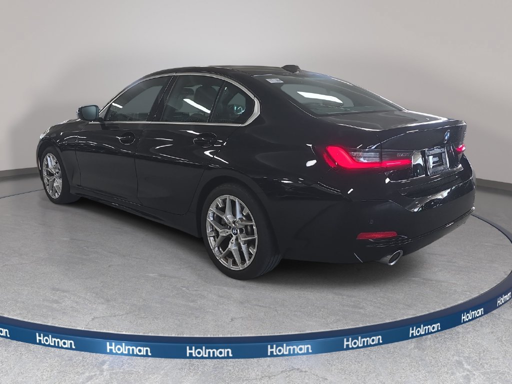 Certified 2026 BMW 330i Sedan RWD image 7