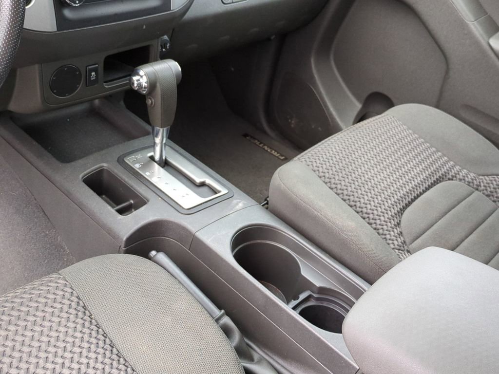 Used 2019 Nissan Frontier SV image 13