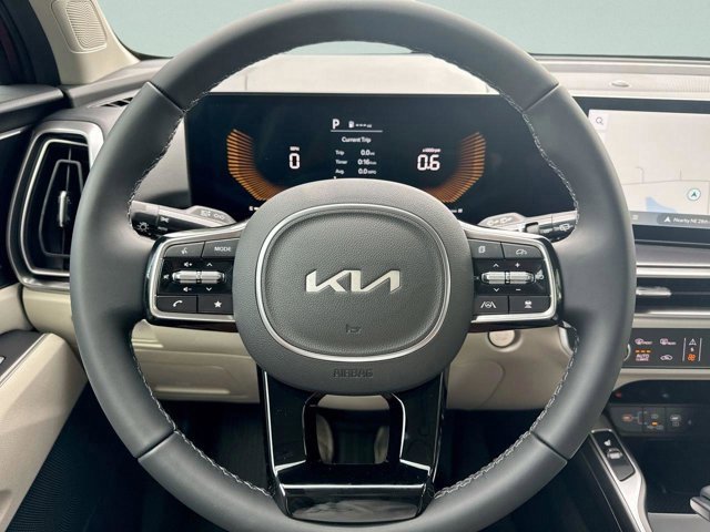 Used 2025 Kia Sorento S image 22