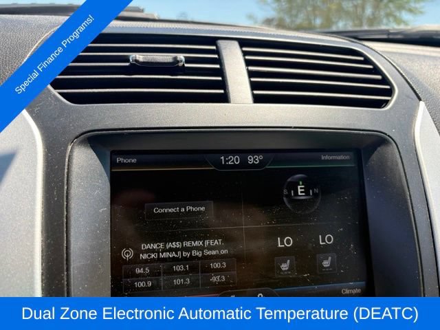 Used 2015 Ford Explorer XLT w/ Equipment Group 202A FWD image 18