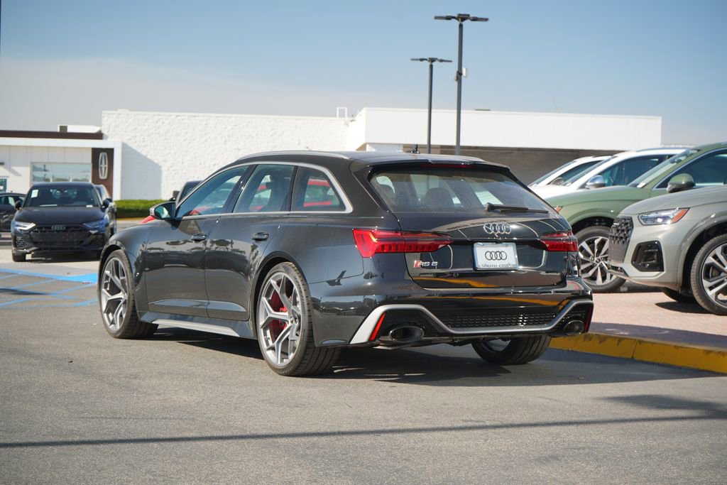 New 2025 Audi RS 6 performance image 4