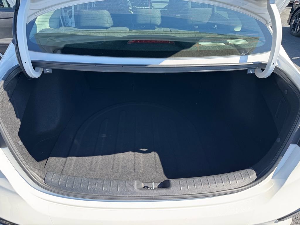 Certified 2019 Kia Forte S image 10