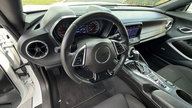 Used 2024 Chevrolet Camaro LT w/ Technology Package image 28