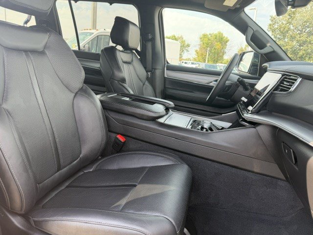 Used 2026 Jeep Grand Wagoneer Limited AWD/4WD image 49