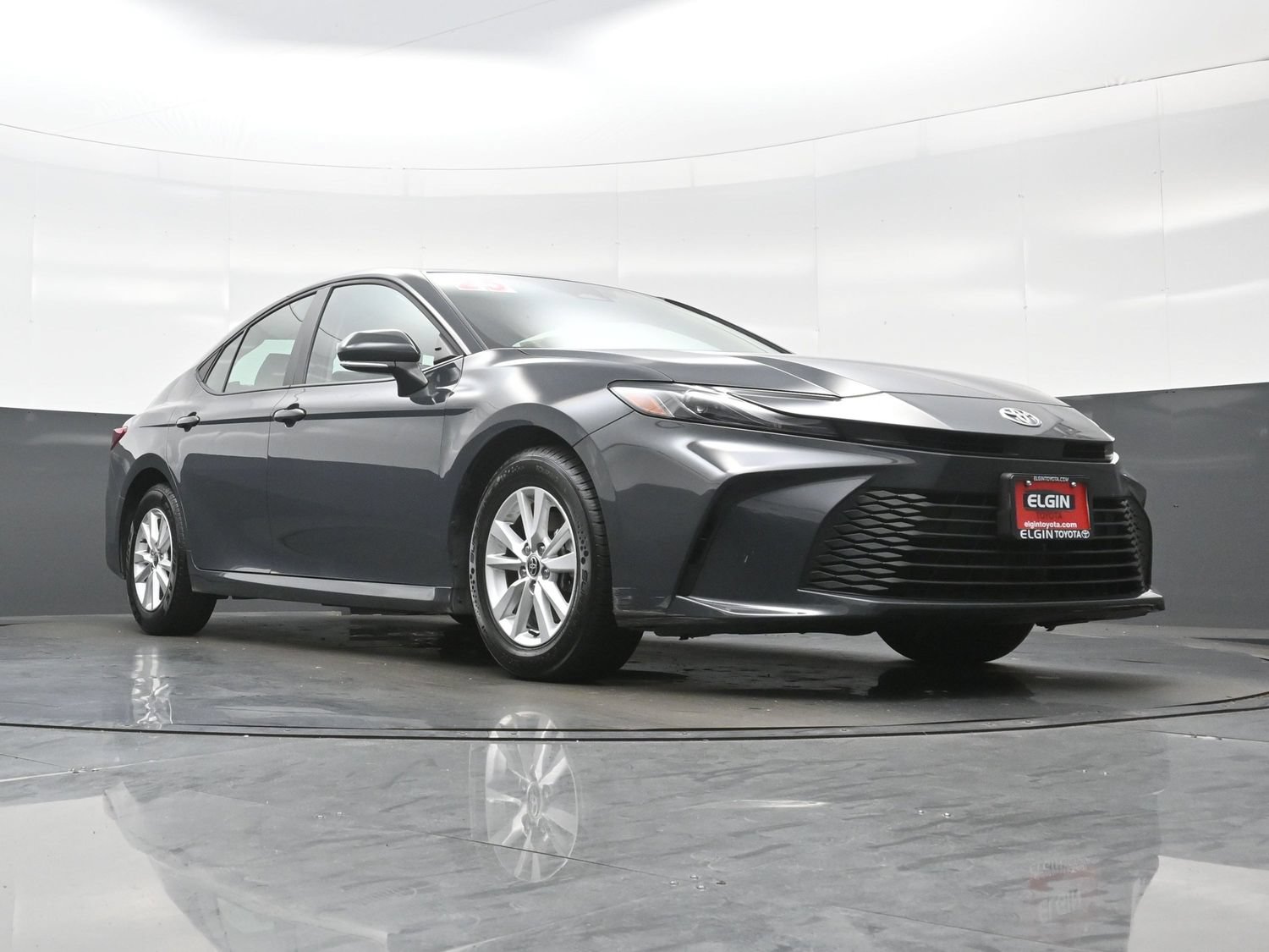 Used 2025 Toyota Camry LE FWD image 26