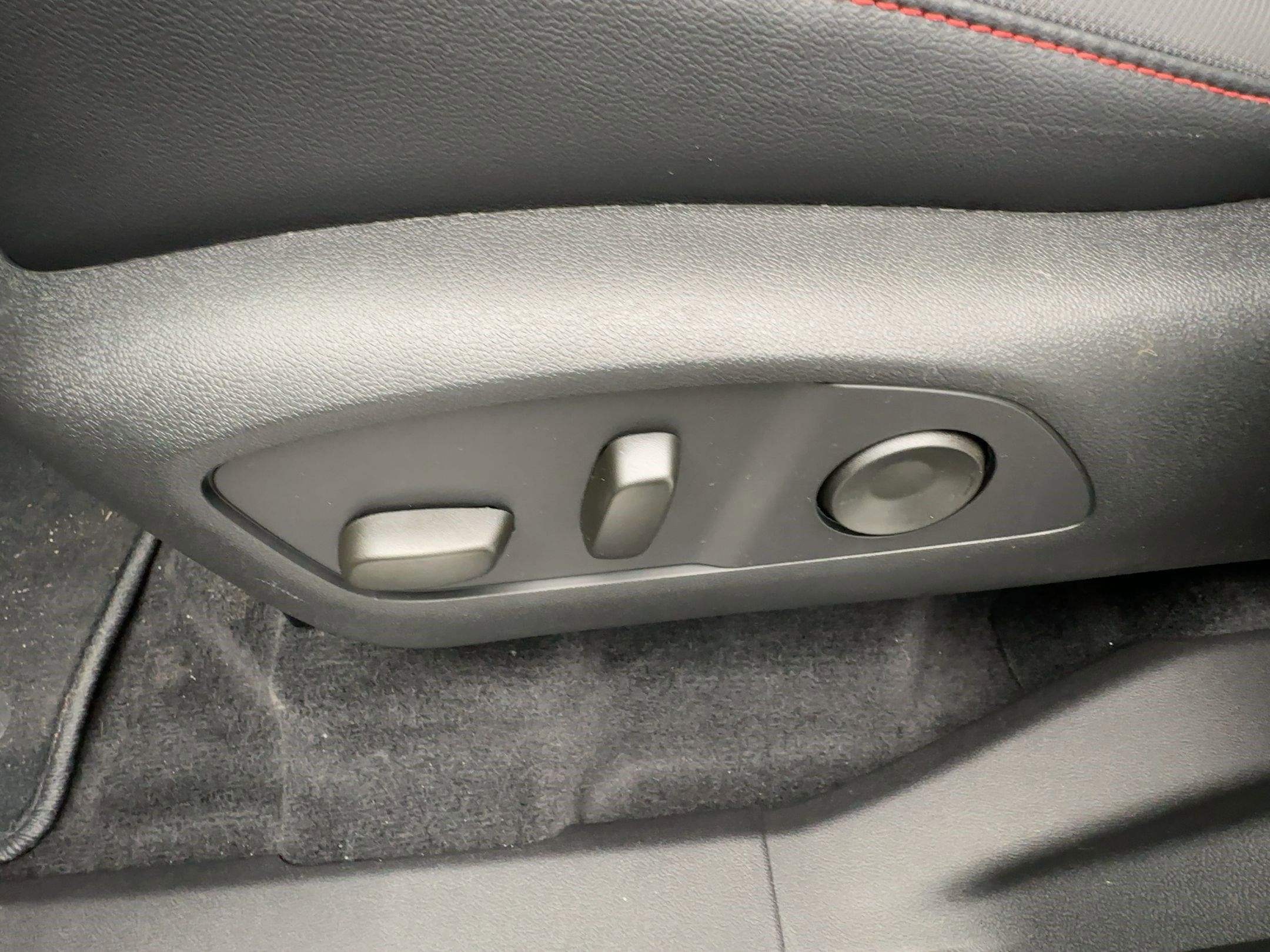 New 2026 Chevrolet Traverse Z71 w/ Driver Confidence Package image 13