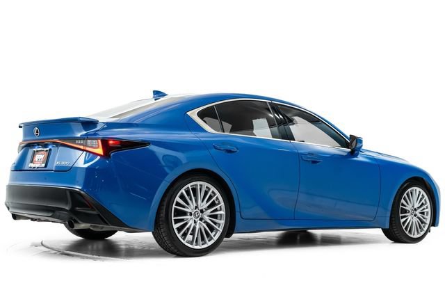 Used 2022 Lexus IS 300 w/ Premium Package RWD image 4