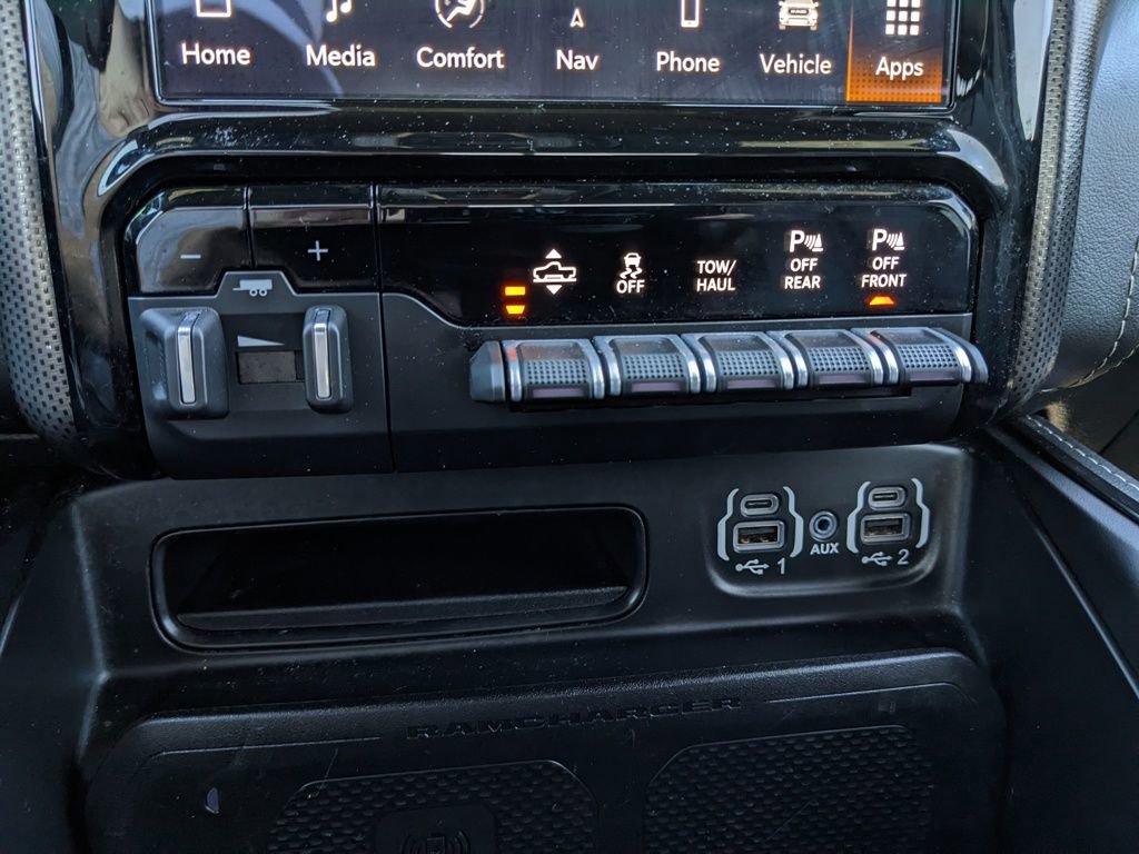 Certified 2022 RAM 1500 Limited w/ Body Color Bumper Group image 38