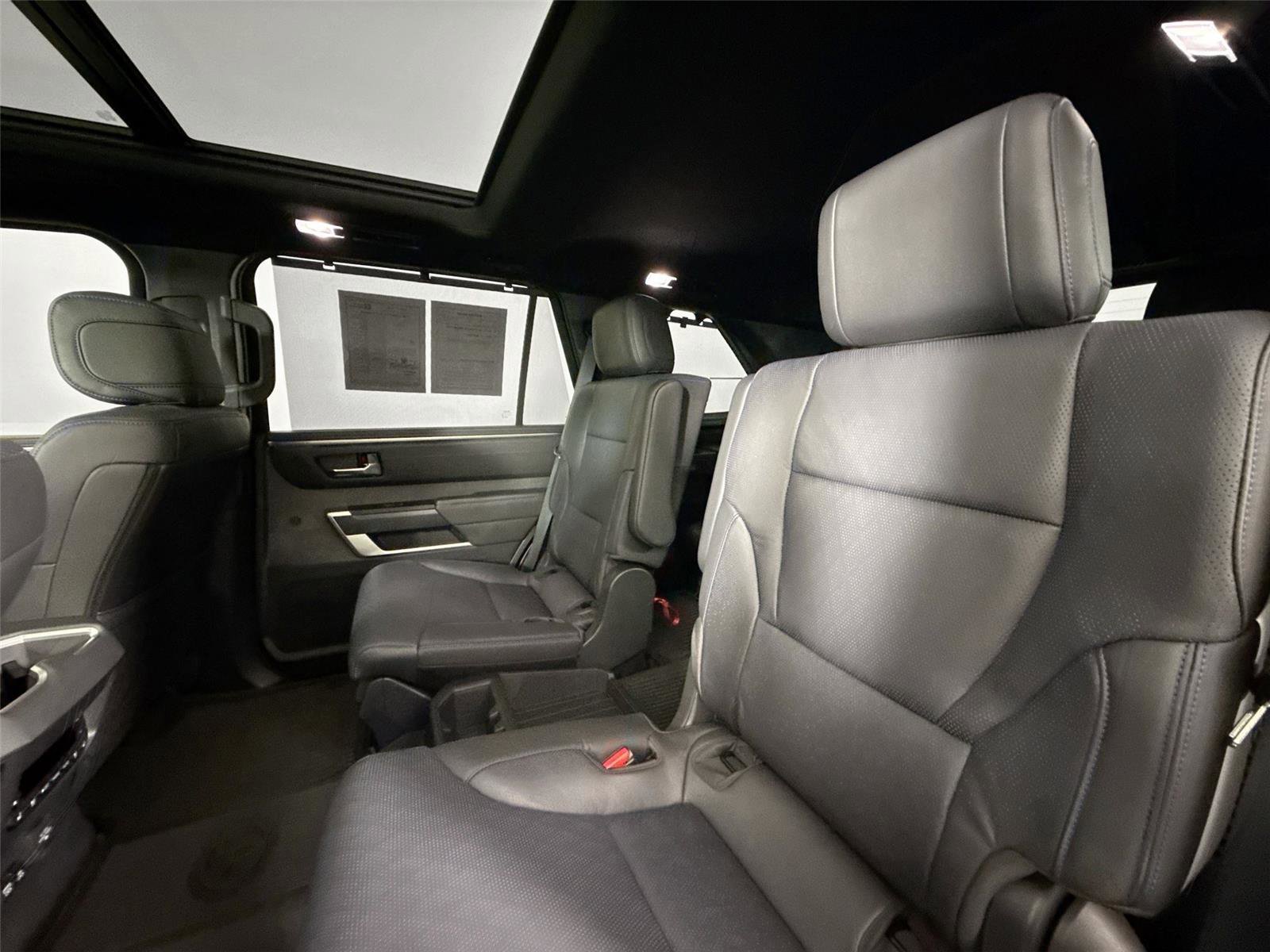 Certified 2025 Toyota Sequoia Platinum image 34