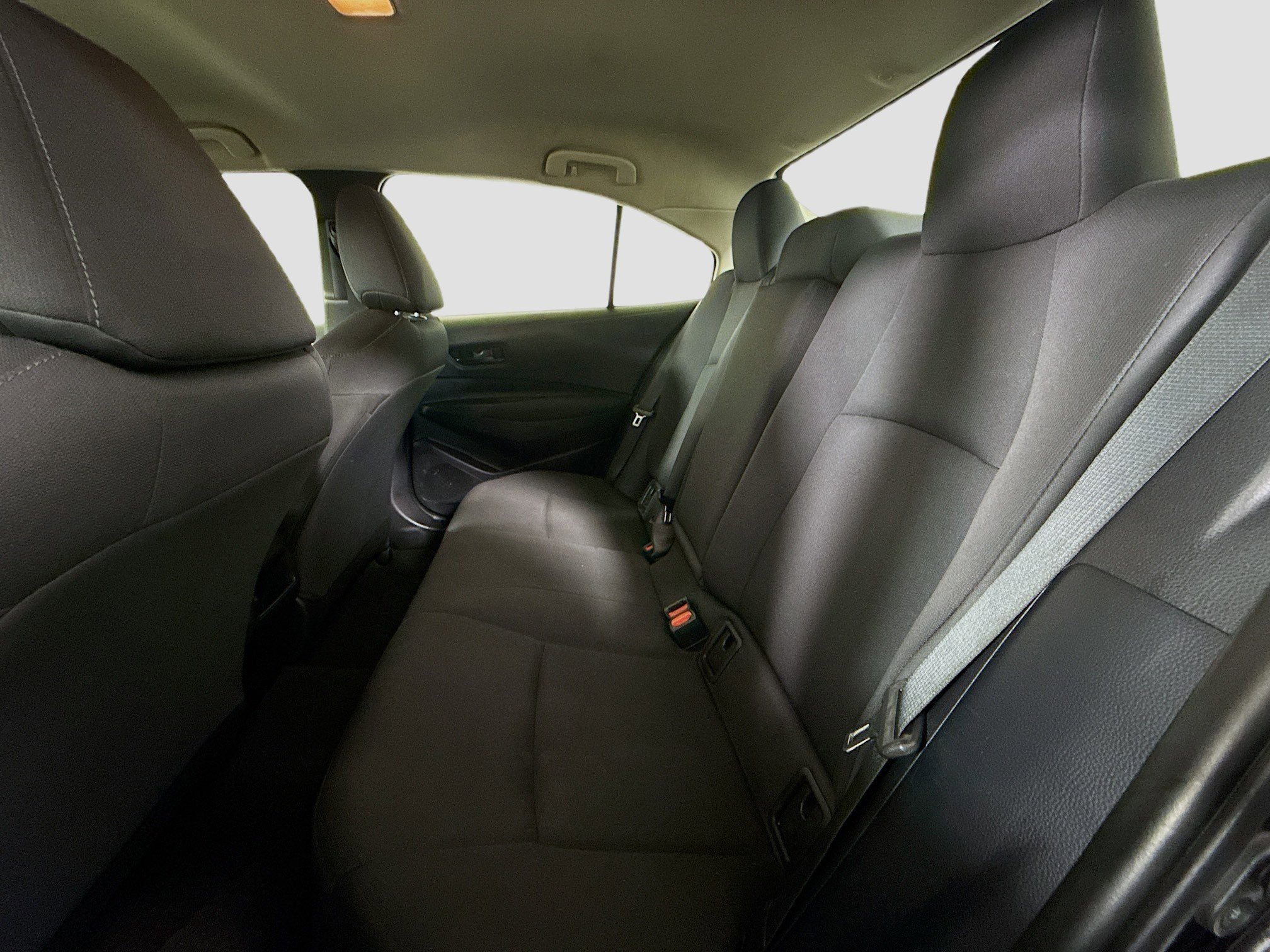 Used 2022 Toyota Corolla LE image 24