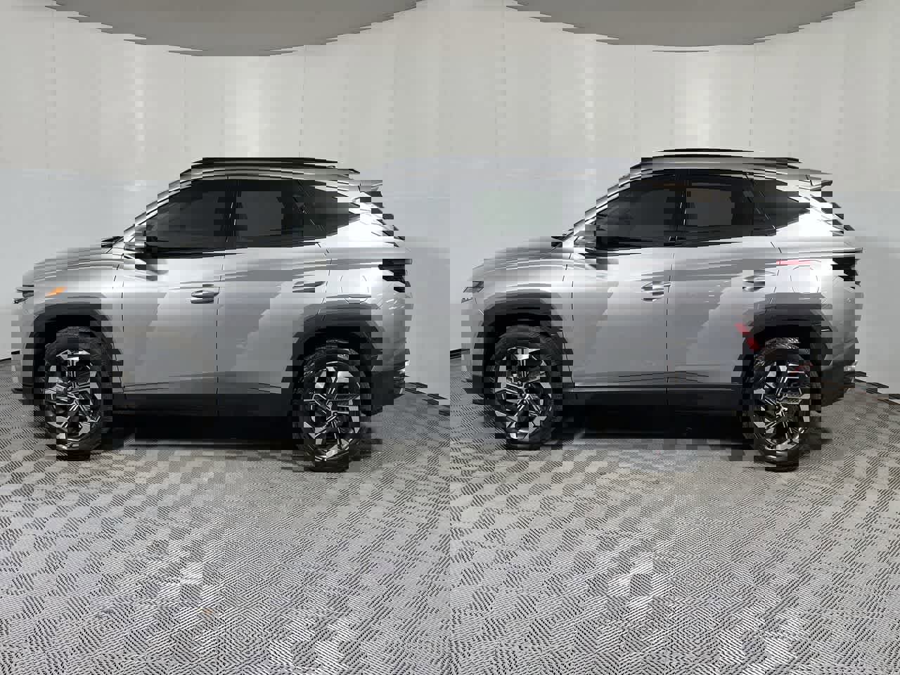 Used 2024 Hyundai Tucson Limited image 4