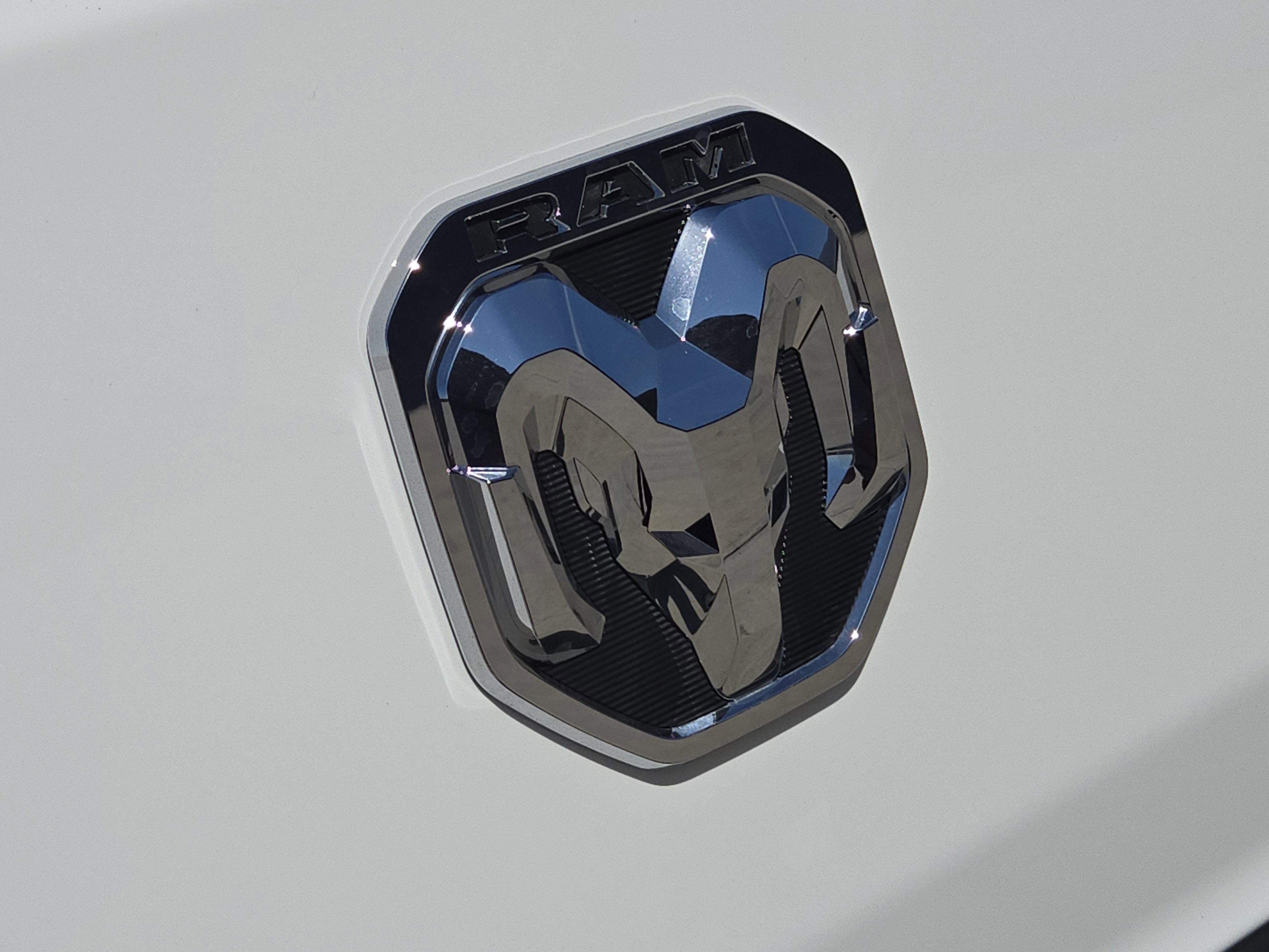 New 2026 RAM ProMaster 2500 w/ Convenience Group FWD image 8