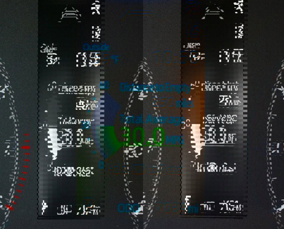 Used 2024 Toyota Corolla LE image 4