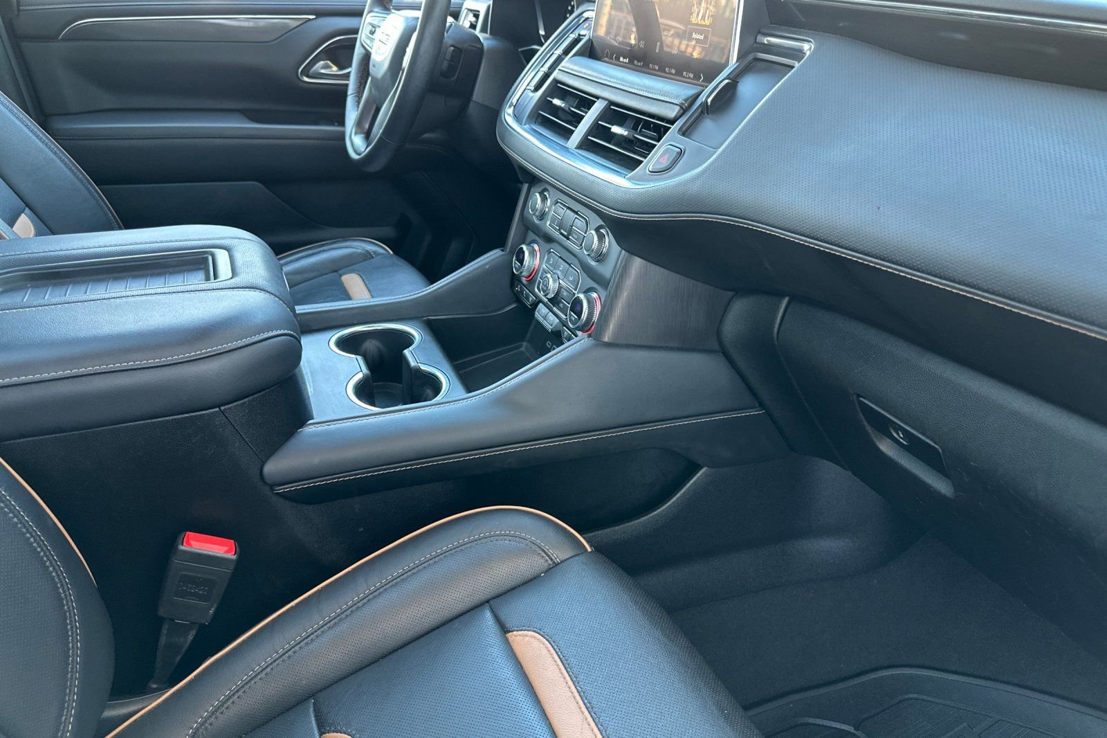 Certified 2024 GMC Yukon AT4 w/ AT4 Premium Plus Package image 18