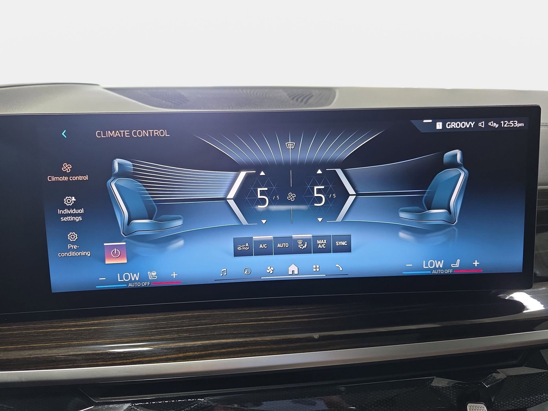 Used 2025 BMW X5 xDrive40i image 24