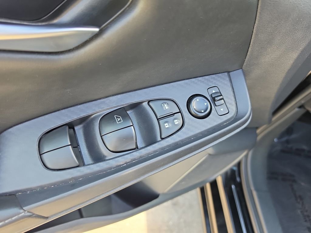 Used 2024 Nissan Sentra SV FWD image 17