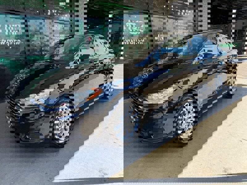 Used 2020 Ford Fusion SE image 1