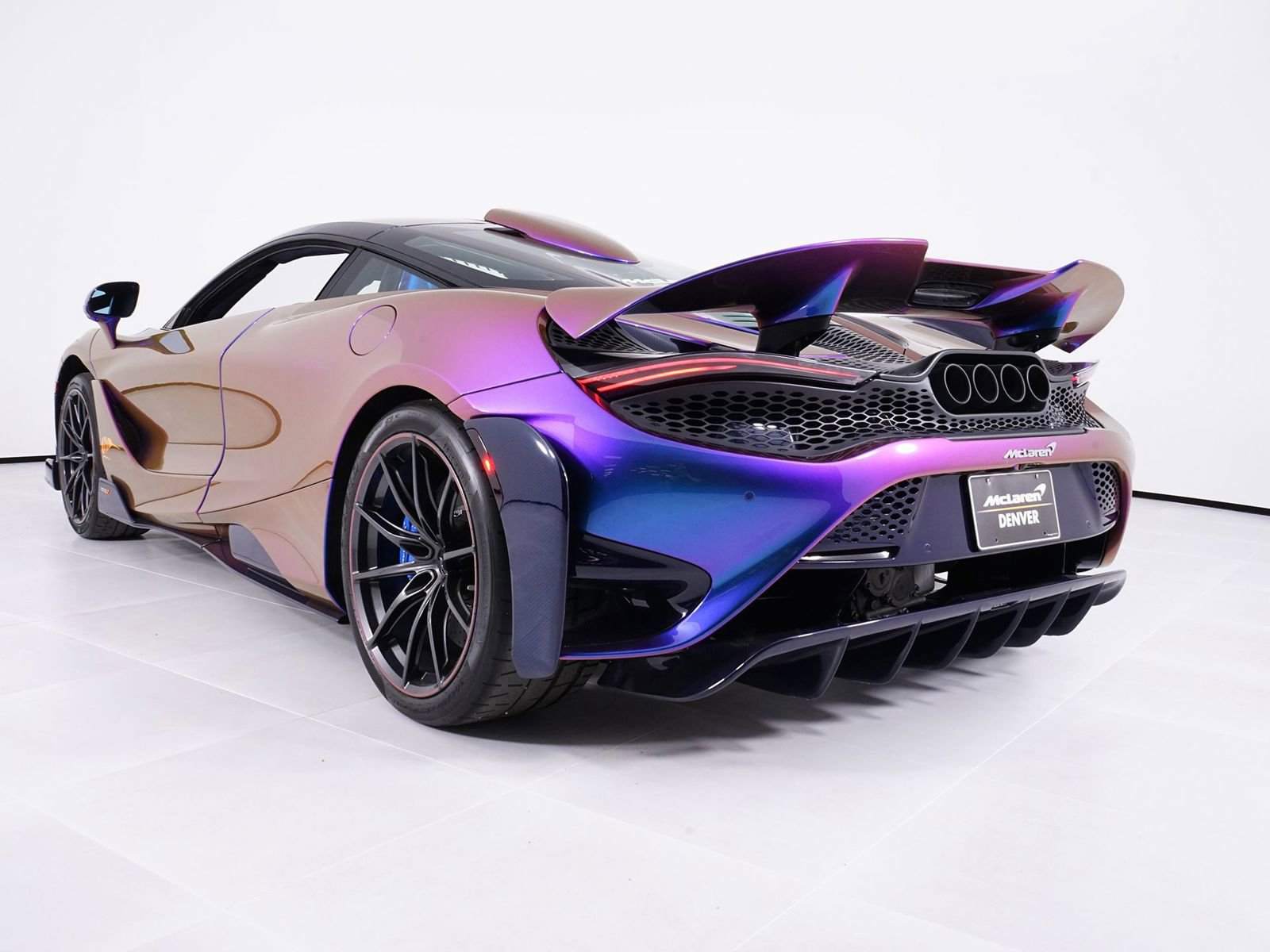 Used 2021 McLaren 765LT image 21