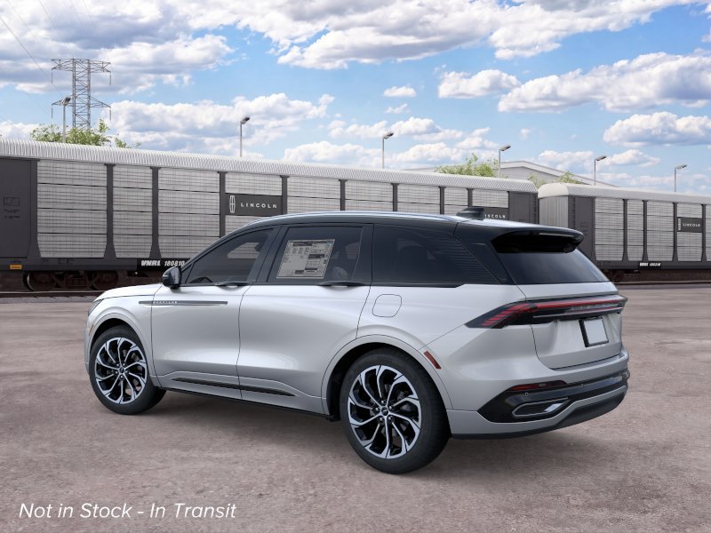 New 2026 Lincoln Nautilus Reserve AWD/4WD image 4