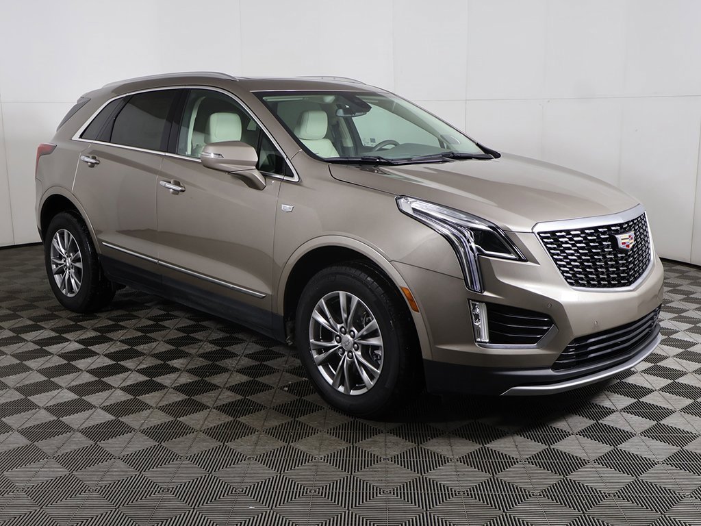 Used 2023 Cadillac XT5 Premium Luxury image 2