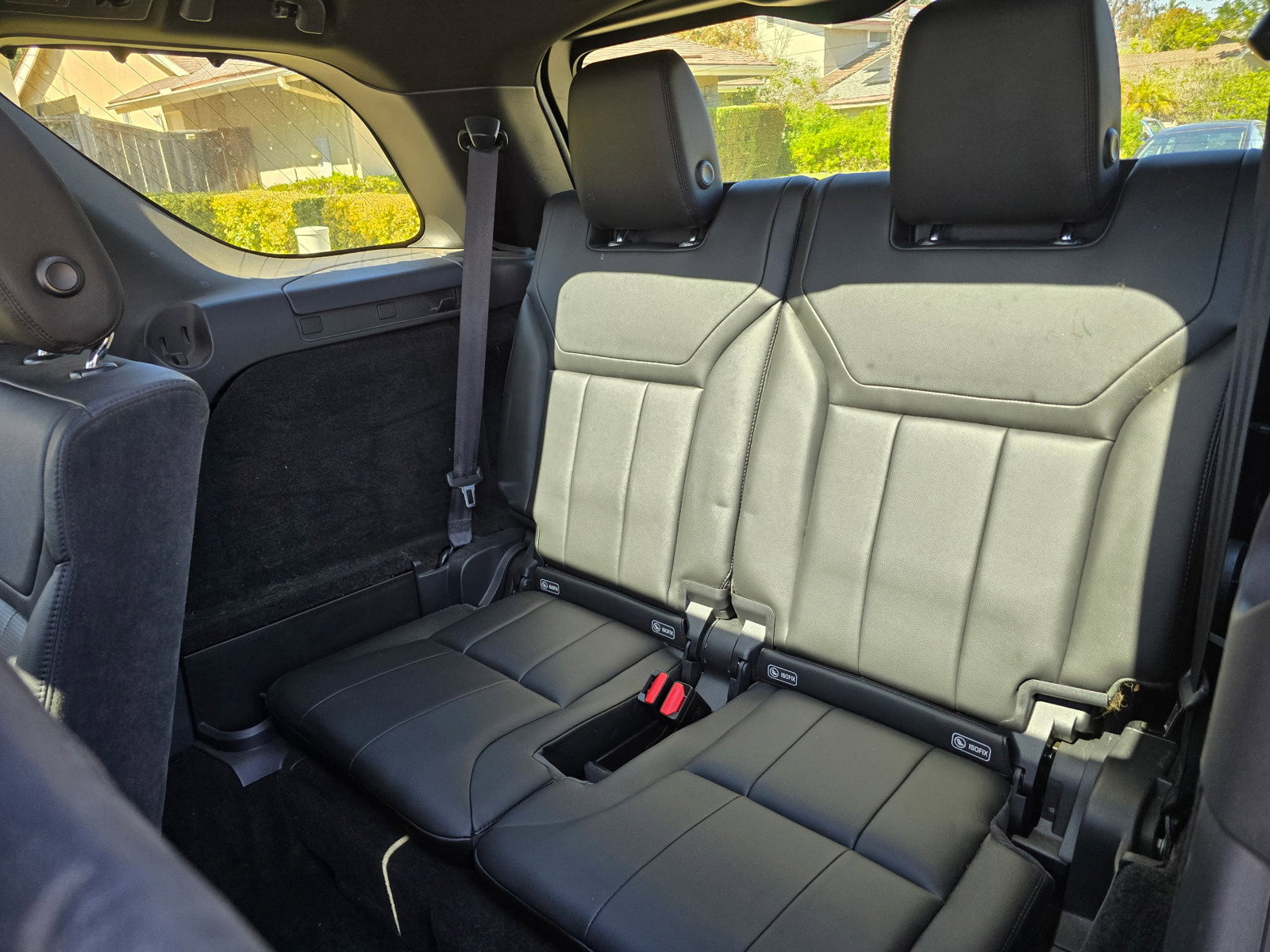 Used 2018 Land Rover Discovery HSE image 31