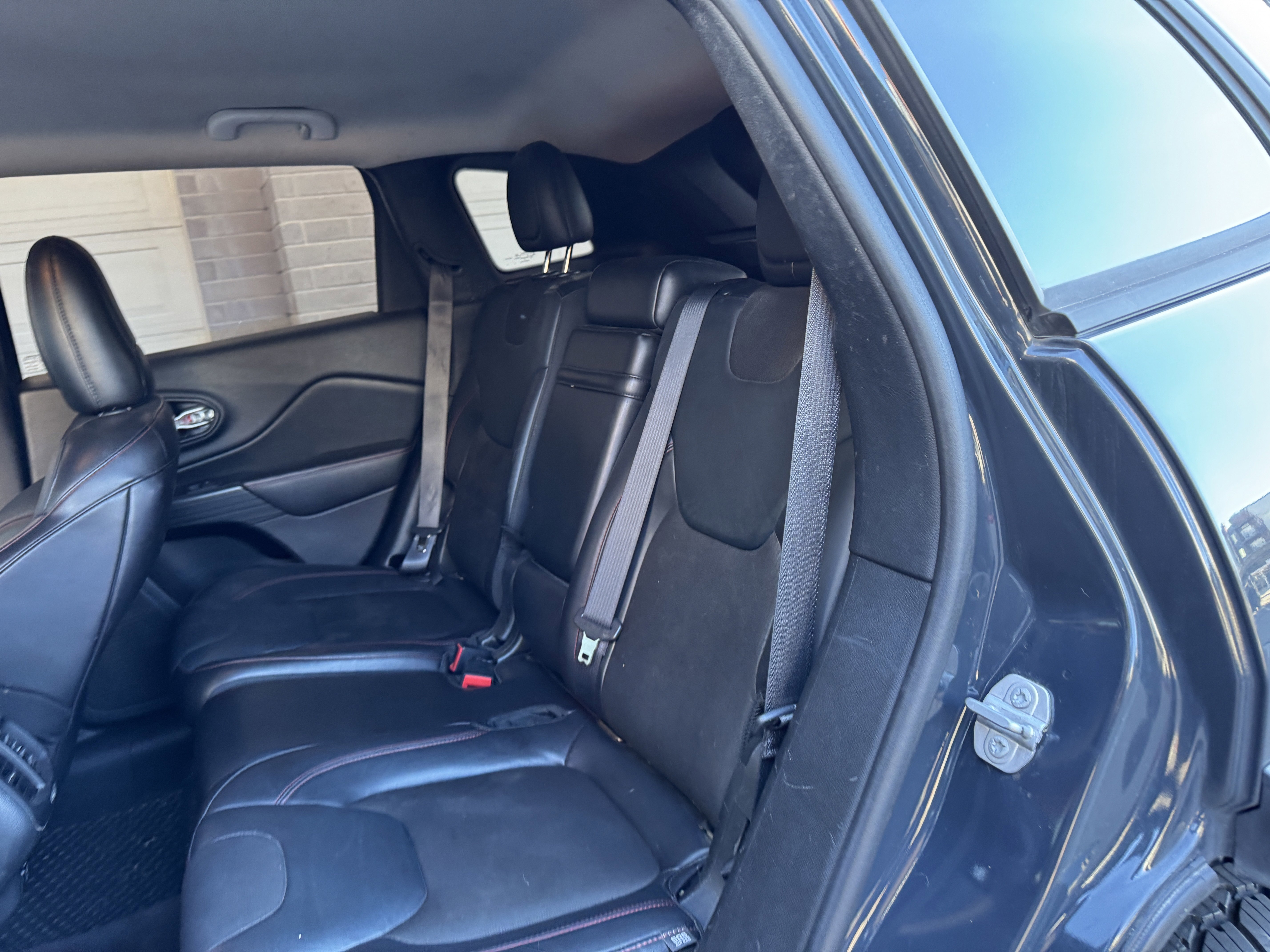 Used 2016 Jeep Cherokee Trailhawk image 26