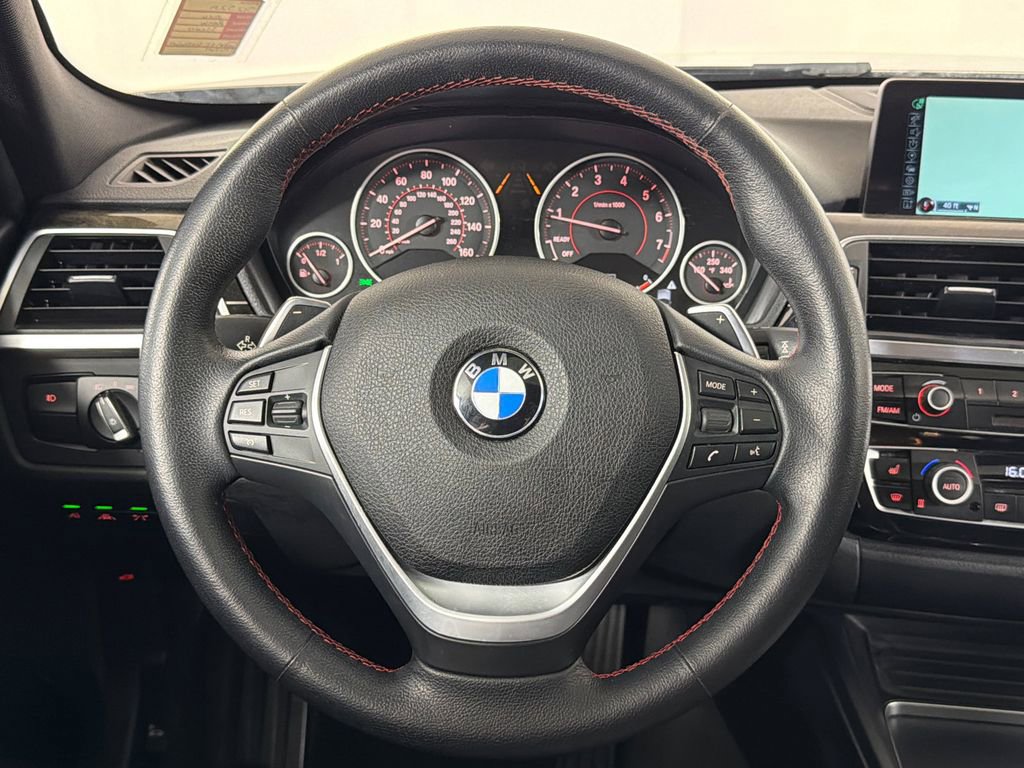 Used 2016 BMW 328i xDrive Sedan AWD/4WD image 25