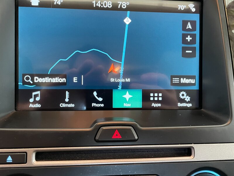Used 2017 Ford Expedition Limited AWD/4WD image 16