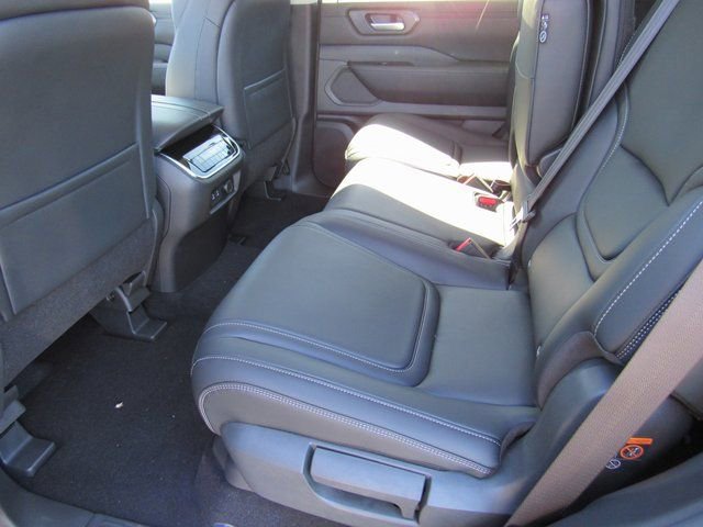 New 2026 Nissan Armada SV image 11