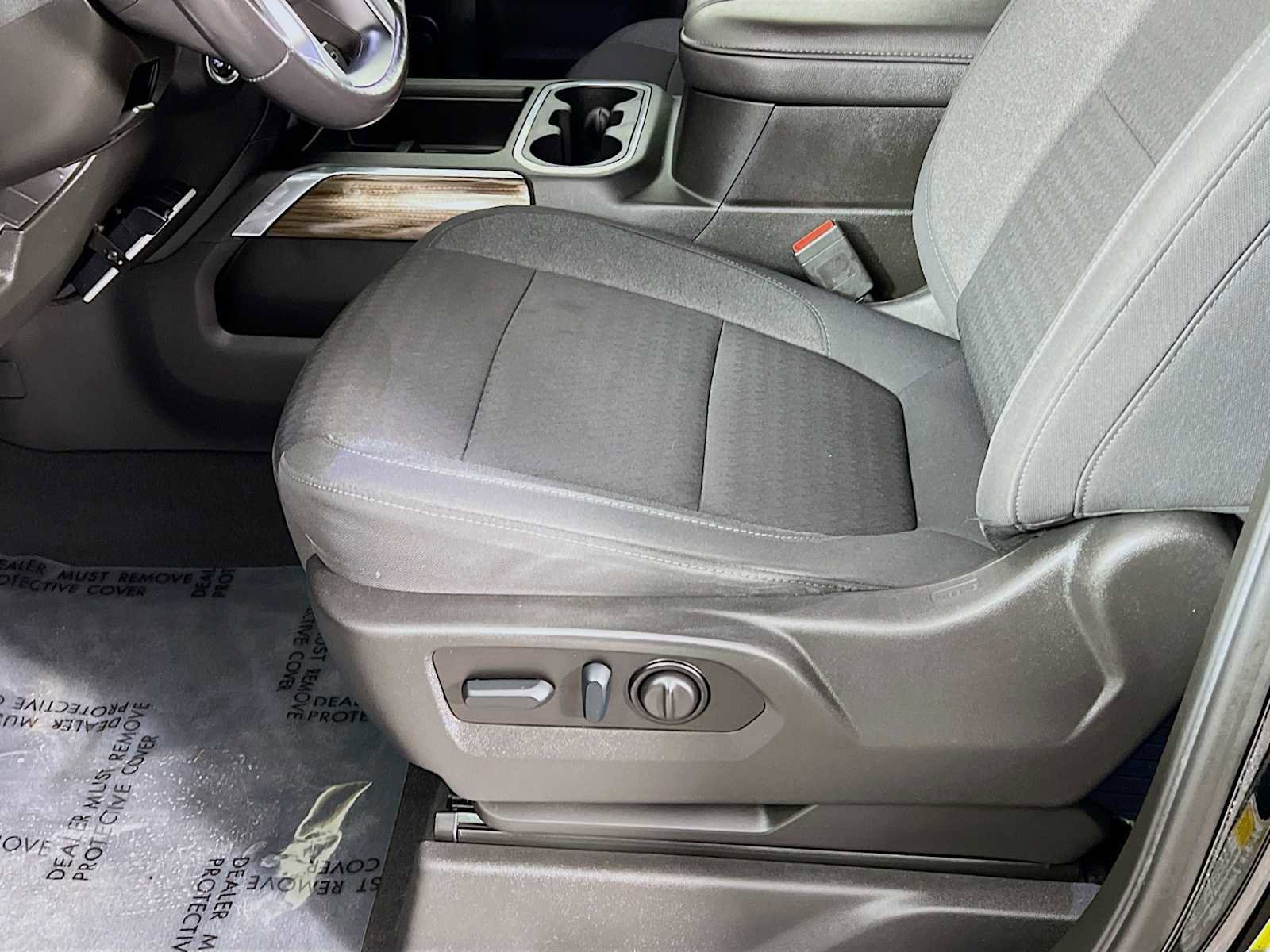 Used 2022 Chevrolet Silverado 1500 RST AWD/4WD image 19