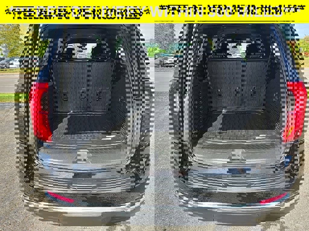 New 2026 GMC Yukon XL Elevation w/ LPO, Floor Liner Package image 14