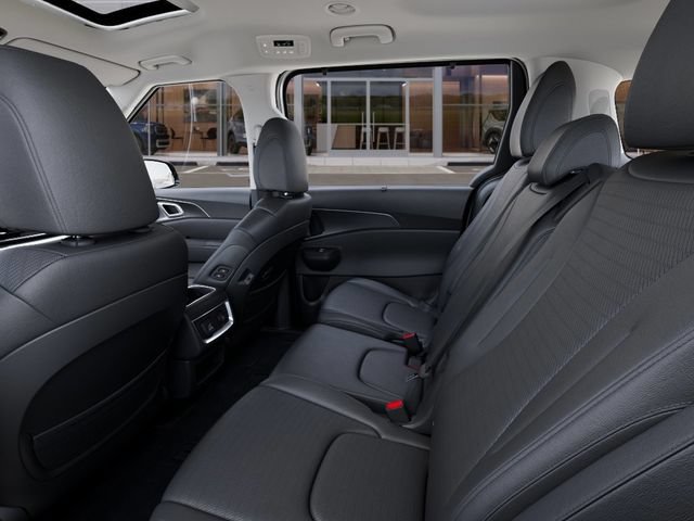 Certified 2026 Kia Carnival SX FWD image 22