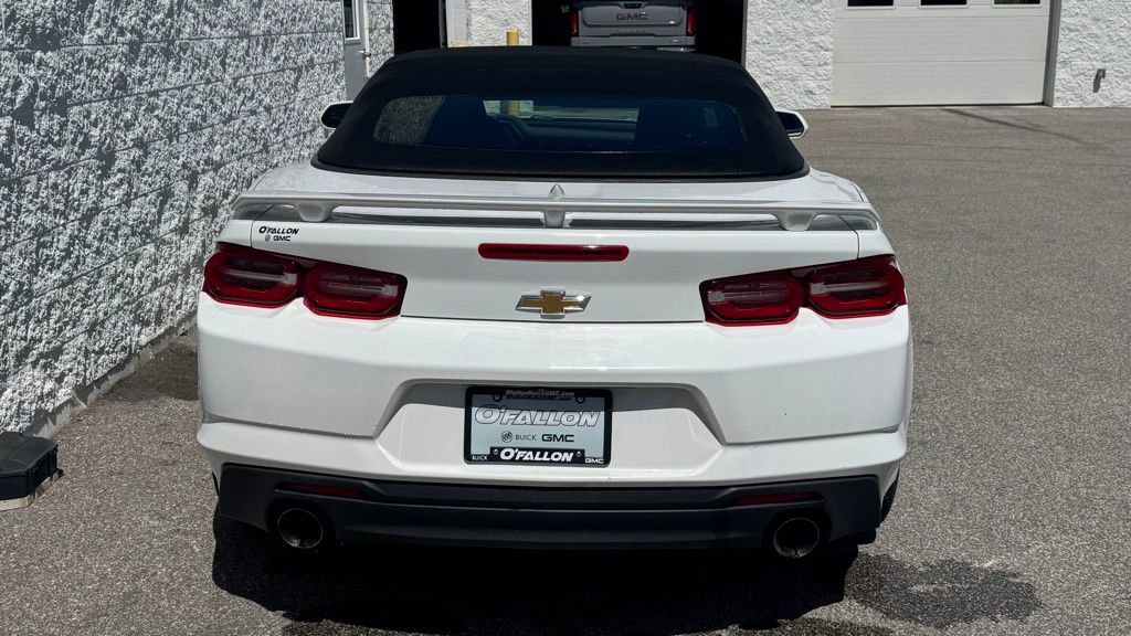 Used 2019 Chevrolet Camaro LT RWD image 5