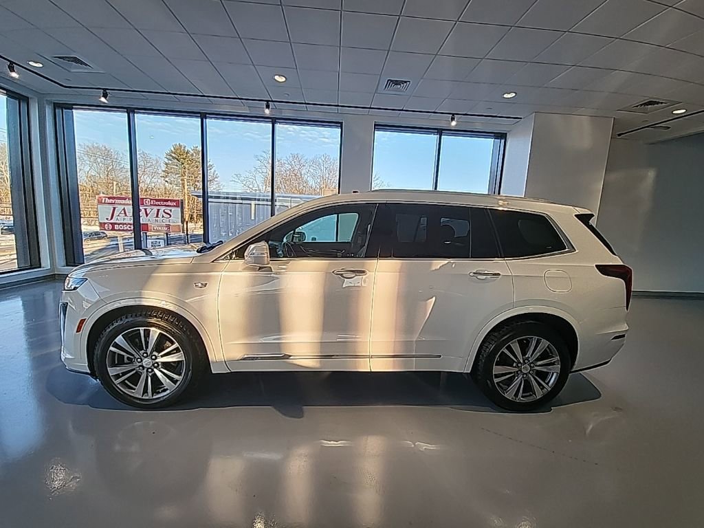 Used 2020 Cadillac XT6 Premium Luxury image 3