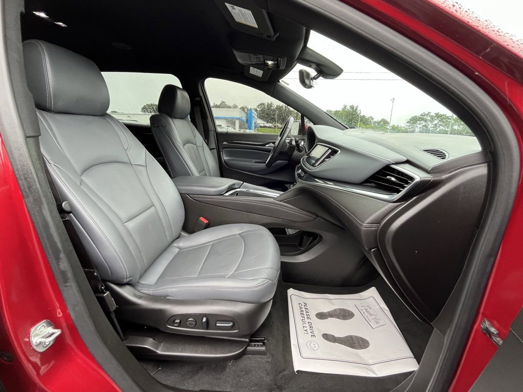Used 2024 Buick Enclave Premium image 21