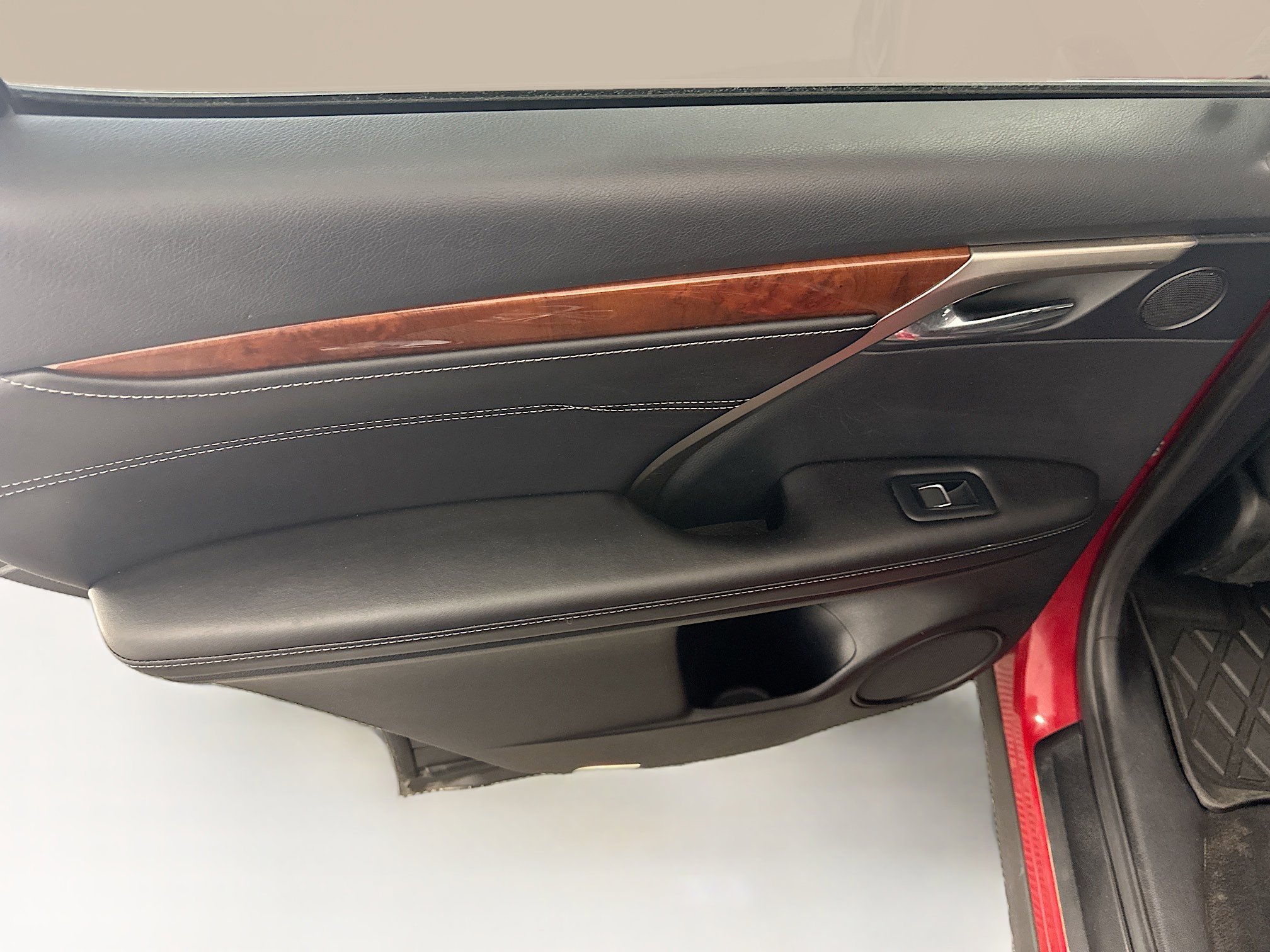 Used 2018 Lexus RX 350L w/ Premium Package image 27