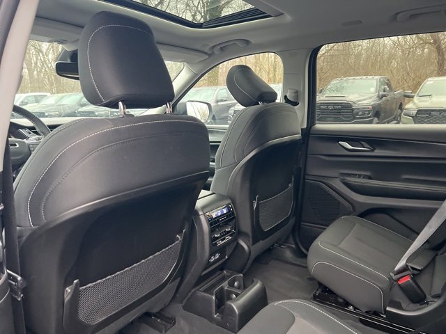 Used 2023 Jeep Grand Cherokee L Laredo w/ Trailer Tow Group (B) image 16