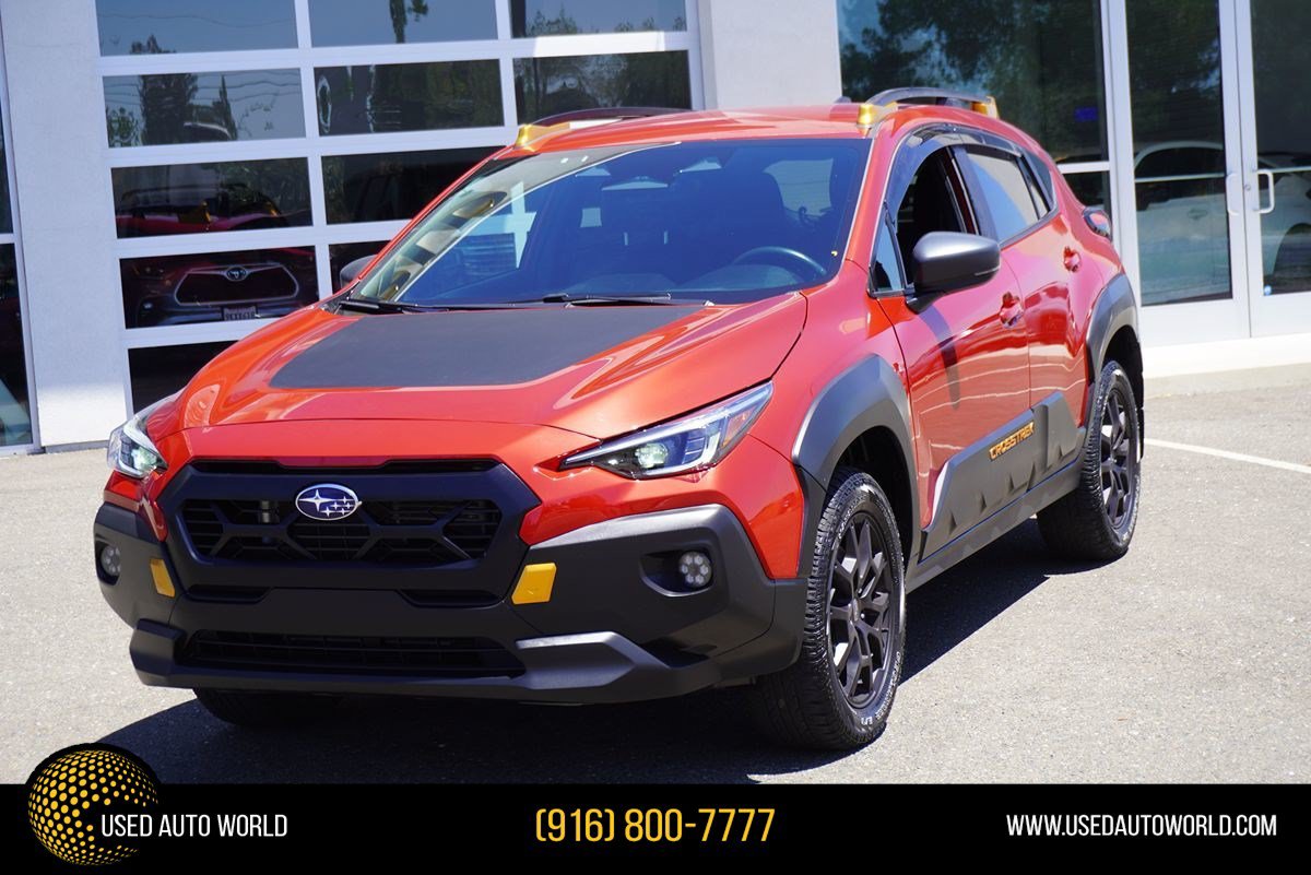 Used 2024 Subaru Crosstrek 2.5i Wilderness AWD/4WD image 1