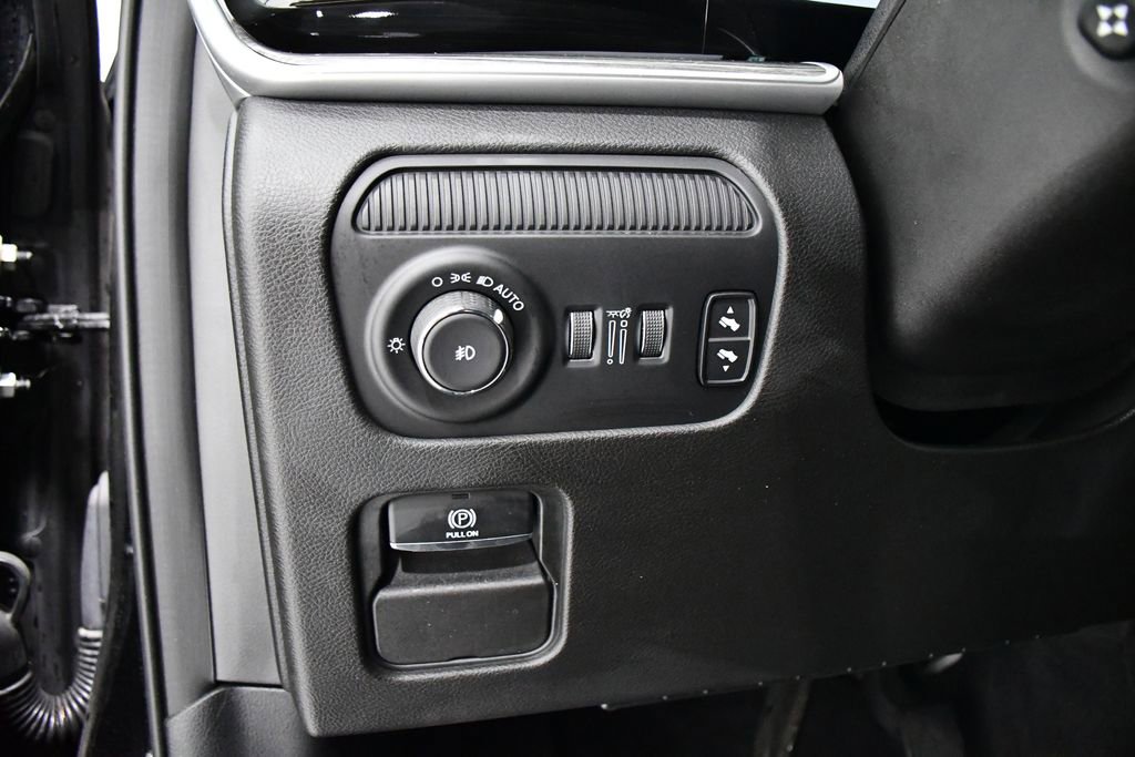 Used 2022 Jeep Wagoneer Series II w/ Flexible Seating Group image 11