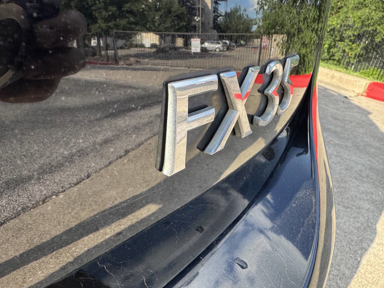 Used 2010 INFINITI FX35 AWD w/ Navigation Pkg image 19