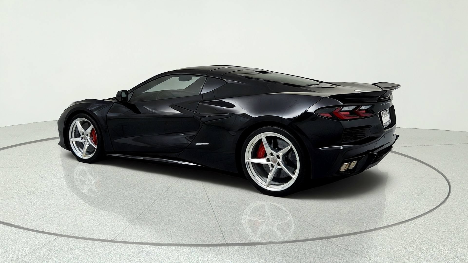 Used 2025 Chevrolet Corvette E-Ray w/ Chrome Exterior Badge Package AWD/4WD image 3