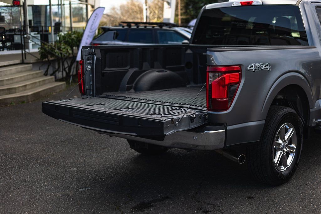 Used 2024 Ford F150 XLT w/ Mobile Office Package image 9