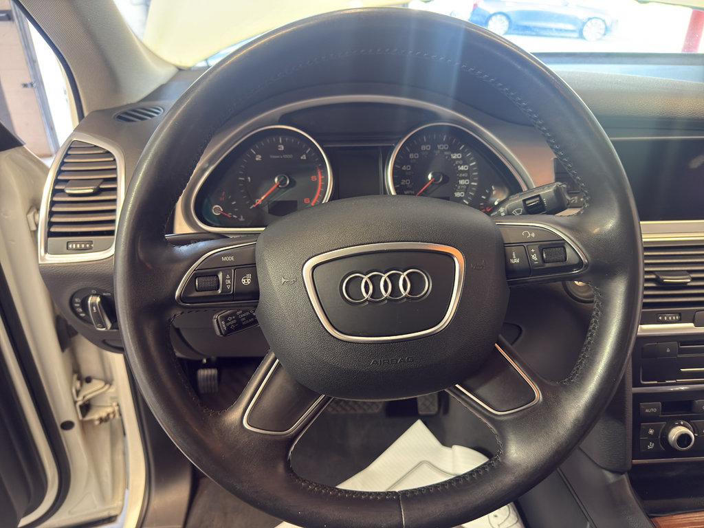 Used 2014 Audi Q7 TDI Premium Plus w/ Premium Plus Package AWD/4WD image 18