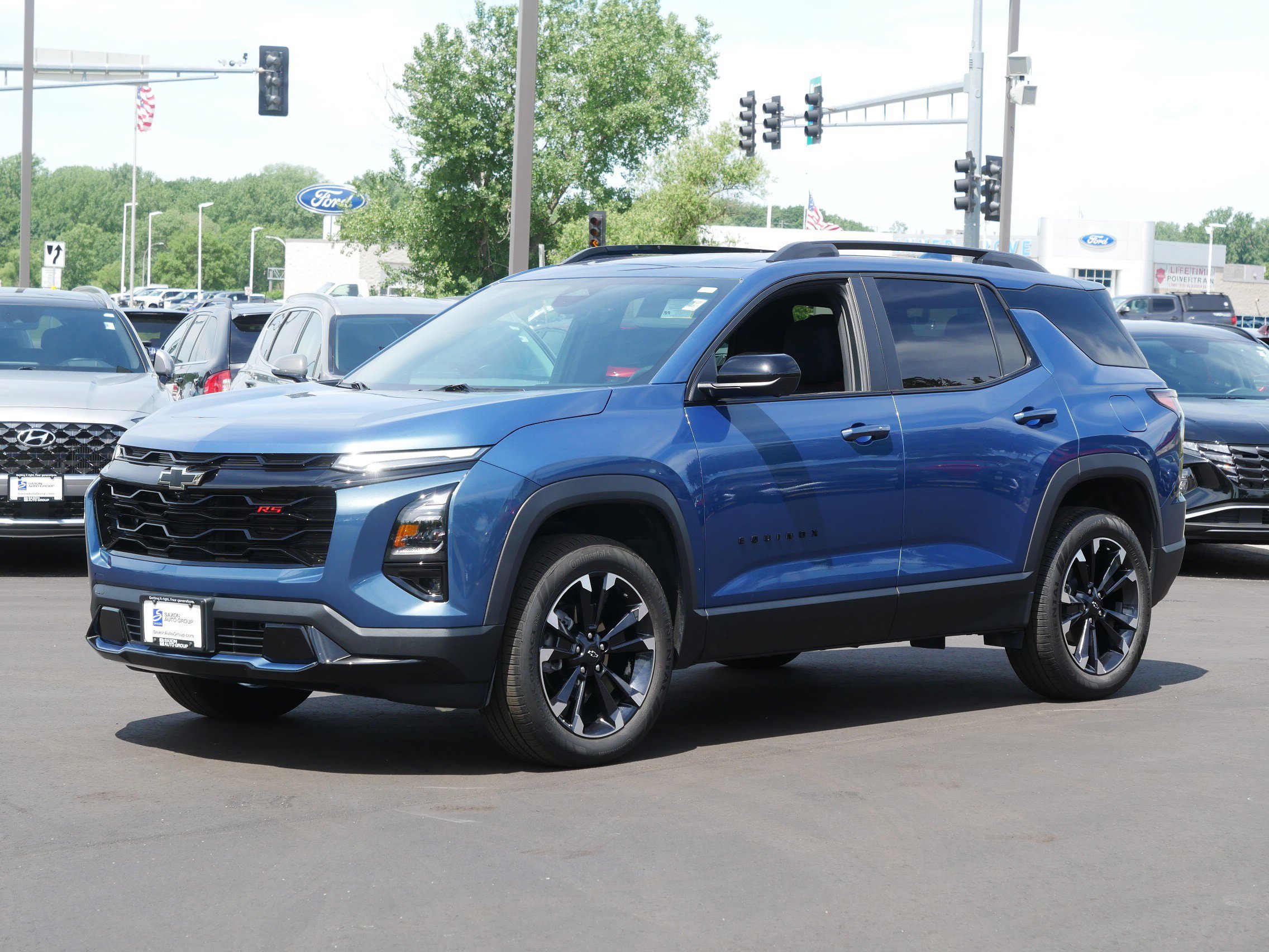 Used 2026 Chevrolet Equinox RS w/ Safety and Technology Package AWD/4WD image 2