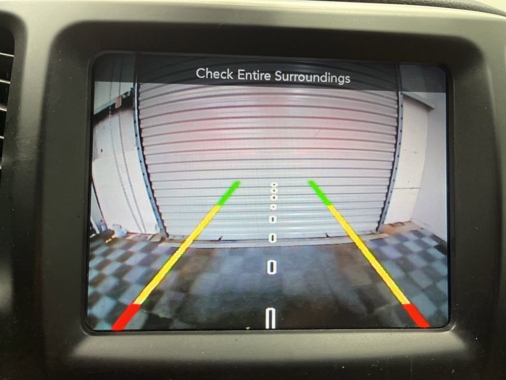 Used 2015 Jeep Cherokee Limited w/ Luxury Group FWD image 13