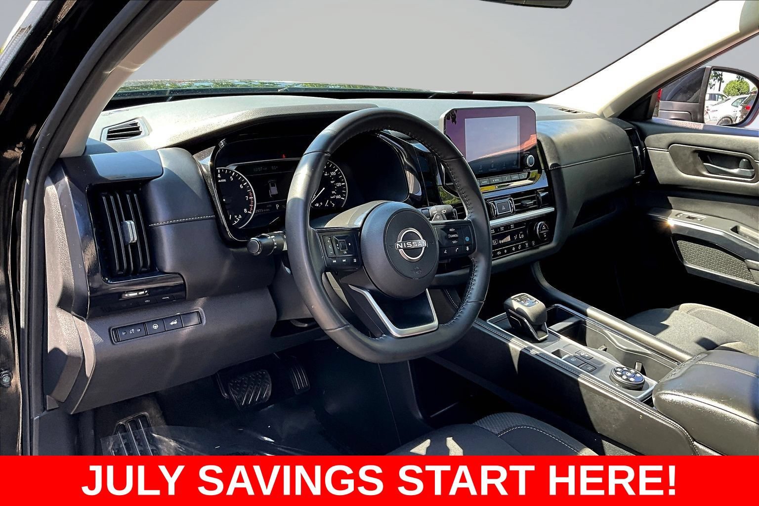 Used 2025 Nissan Pathfinder SV w/ SV Premium Package AWD/4WD image 22