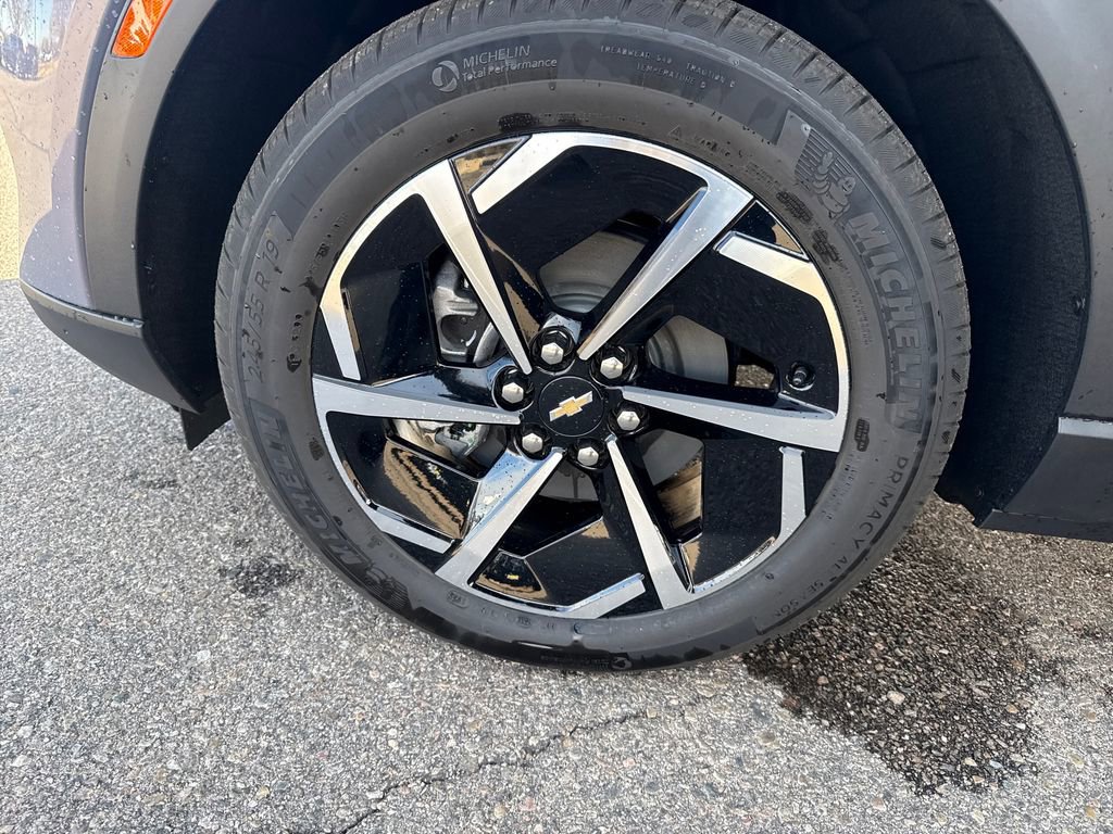 New 2026 Chevrolet Equinox EV LT w/ Comfort Package AWD/4WD image 26